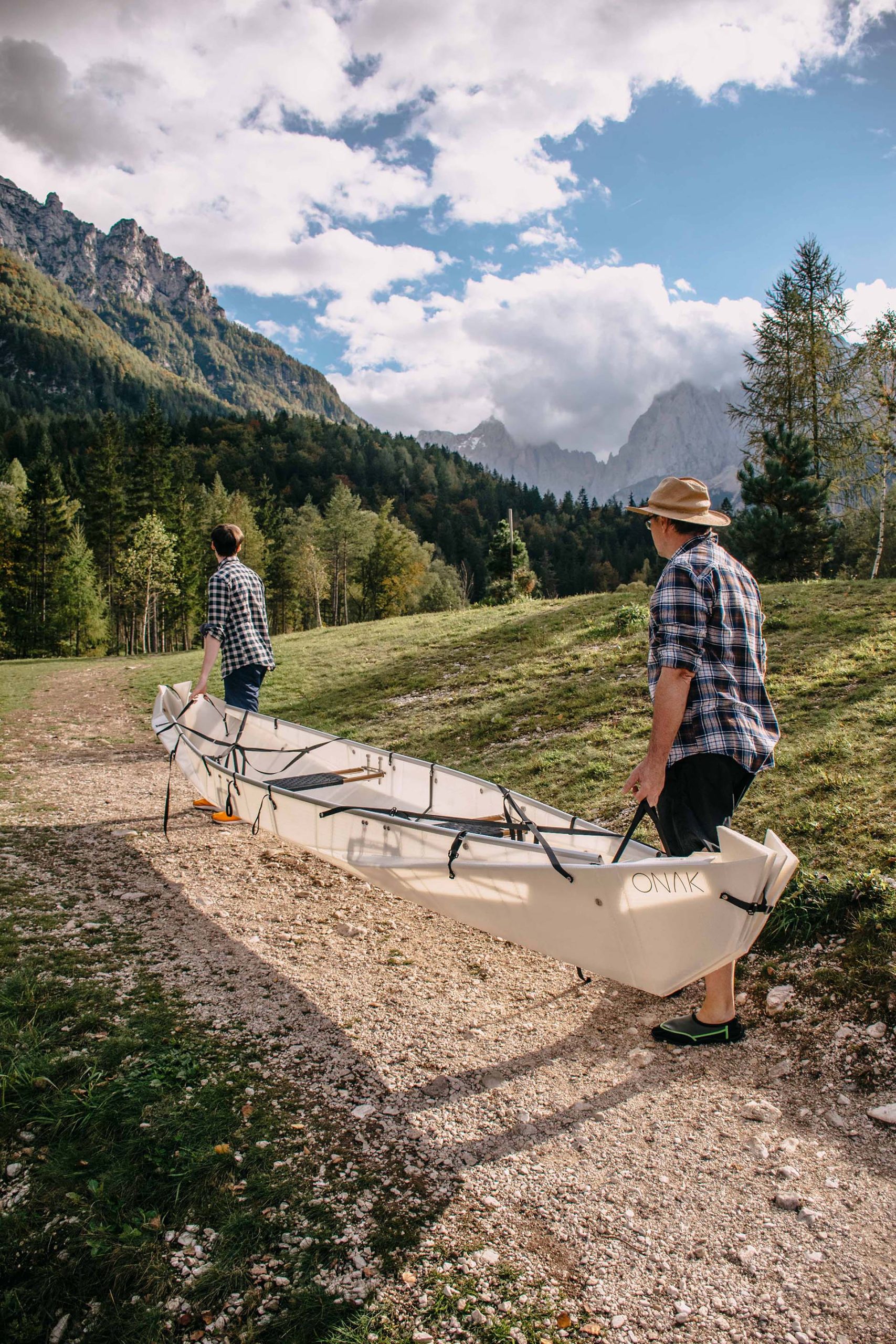 onak canoes belgium kickstarter plastic foldable canoe