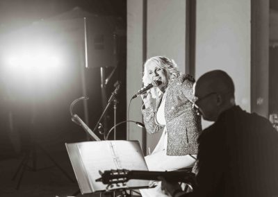 bistro švicarija koncert alenka godec tivoli ljubljana