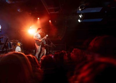 babooni slovenski mladi pop rock band v cvetličarni ljubljana slovenija koncert