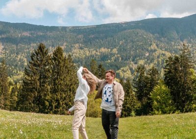 predporočno fotografiranje na Golici, narcise, javorniški rovt